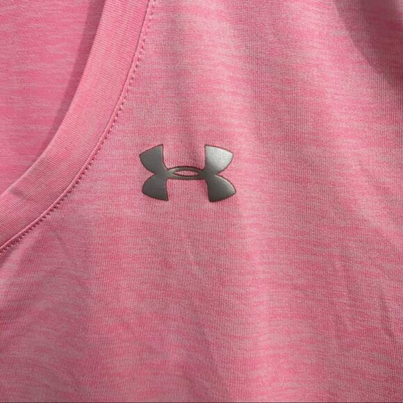 EUC Under Armour V Neck Pink Tee Sz S - Picture 4 of 4